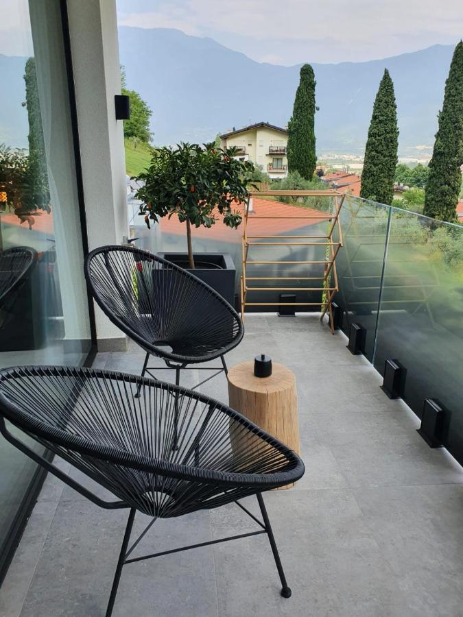 Visioni Lake View Boutique Rooms & Breakfast - Adults Friendly リーヴァ・デル・ガルダ エクステリア 写真